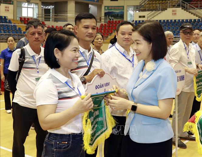 Phú Thọ: Hơn 120 kỳ thủ tranh tài tại Giải Cờ tướng trung, cao tuổi toàn quốc năm 2025 - Ảnh 3.