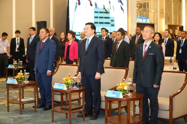 Khai mạc Hội nghị Bộ trưởng ASEAN về Thể thao lần thứ 8: Xây dựng tầm nhìn dài hạn cho thể thao ASEAN - Ảnh 2. Khai mạc Hội nghị Bộ trưởng ASEAN về Thể thao lần thứ 8: Xây dựng tầm nhìn dài hạn cho thể thao ASEAN - Ảnh 2.