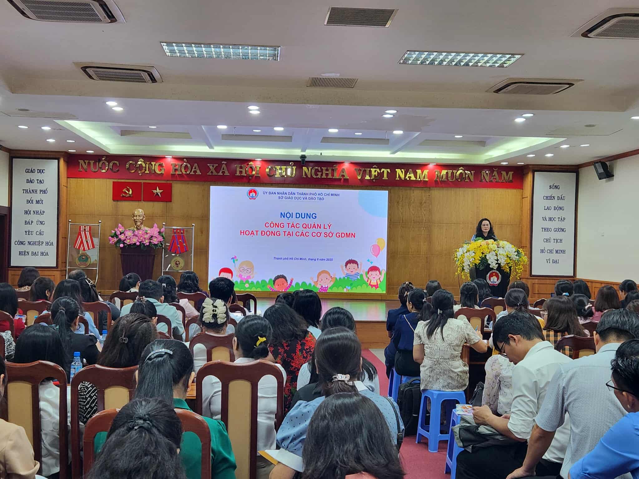 16 hiệu trưởng TP.HCM được phân công là cụm trưởng cụm chuyên môn mầm non - Ảnh 1.