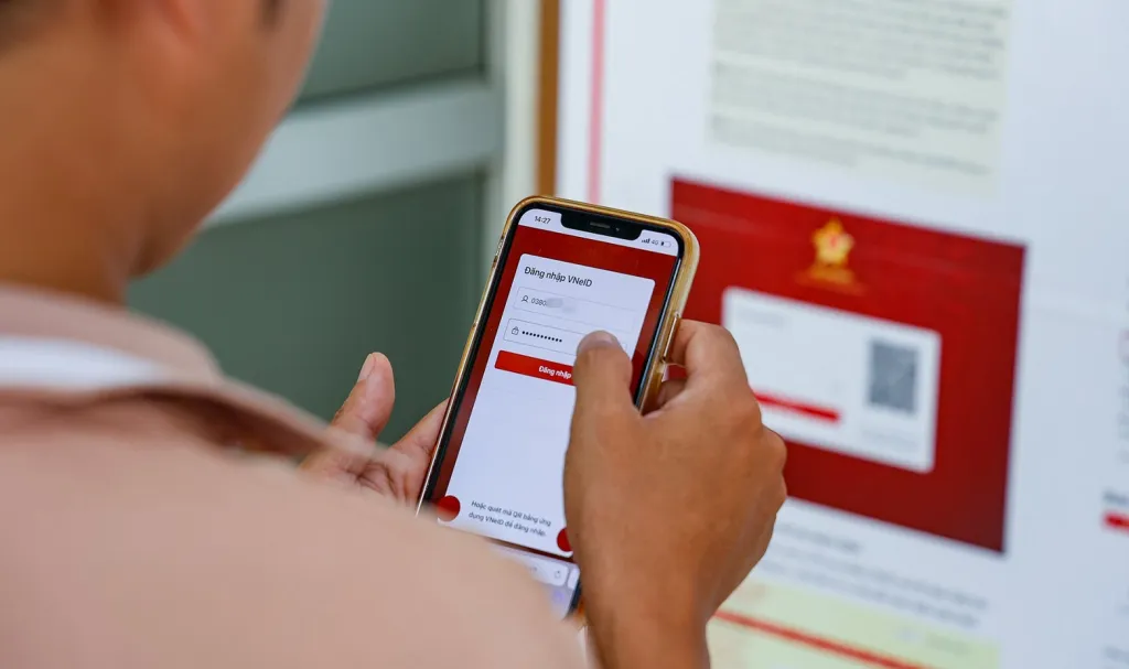 Số hóa toàn diện đăng kiểm: Sắp có chứng nhận điện tử tích hợp trên tem kiểm định và VneID - Ảnh 1.