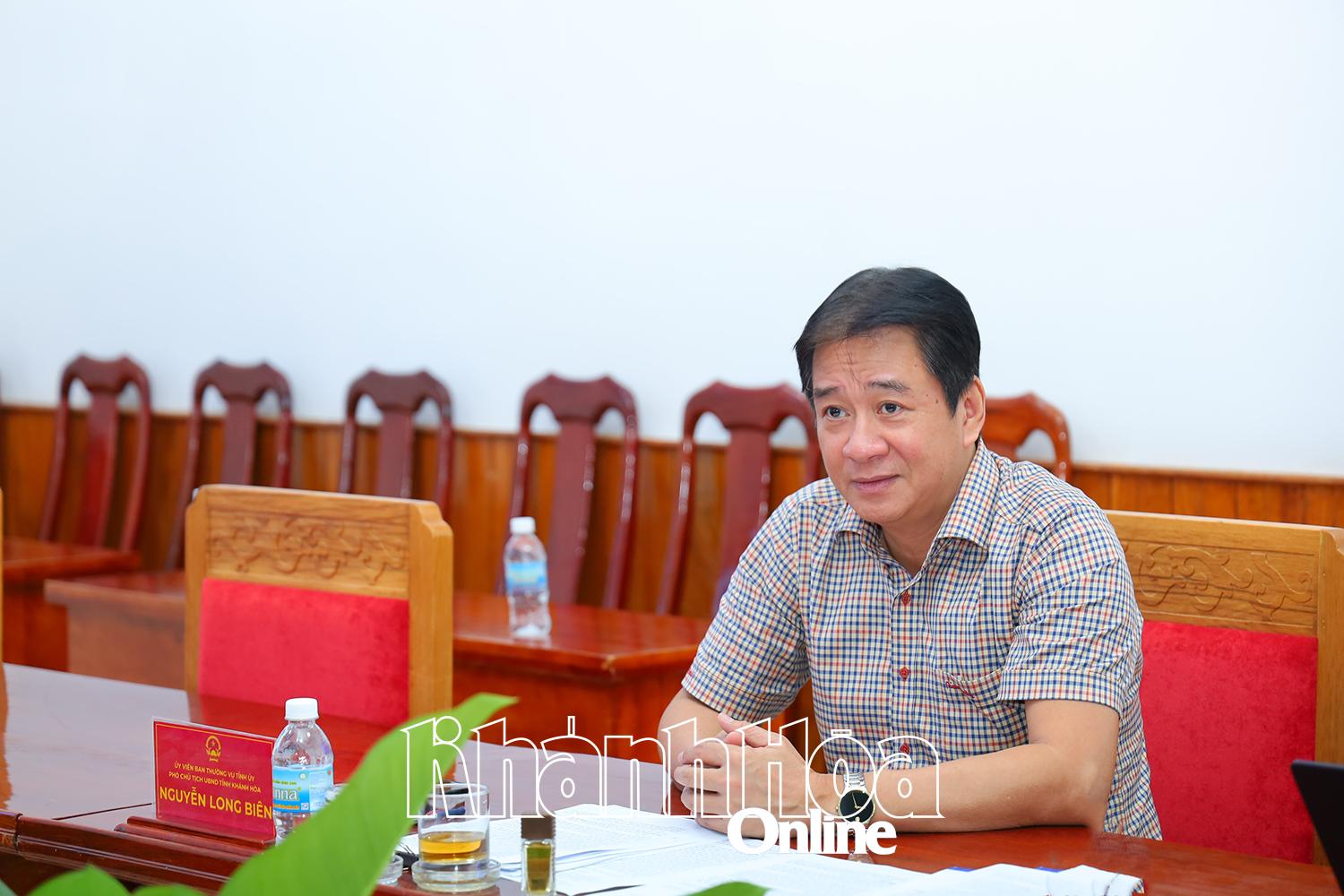 Đồng chí Nguyễn Long Biên phát biểu chỉ đạo tại cuộc họp.