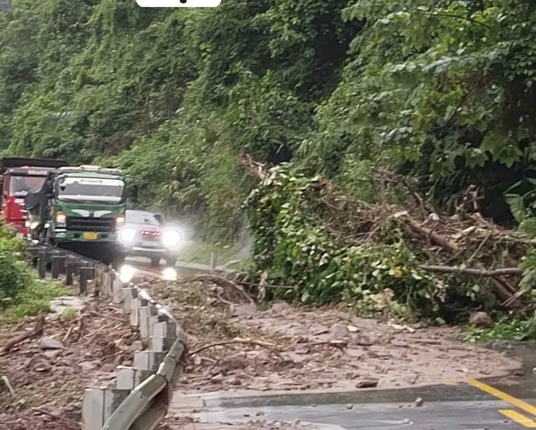 Quảng Trị: Mưa lớn gây ngập, sạt lở tại một số địa phương miền núi- Ảnh 1.