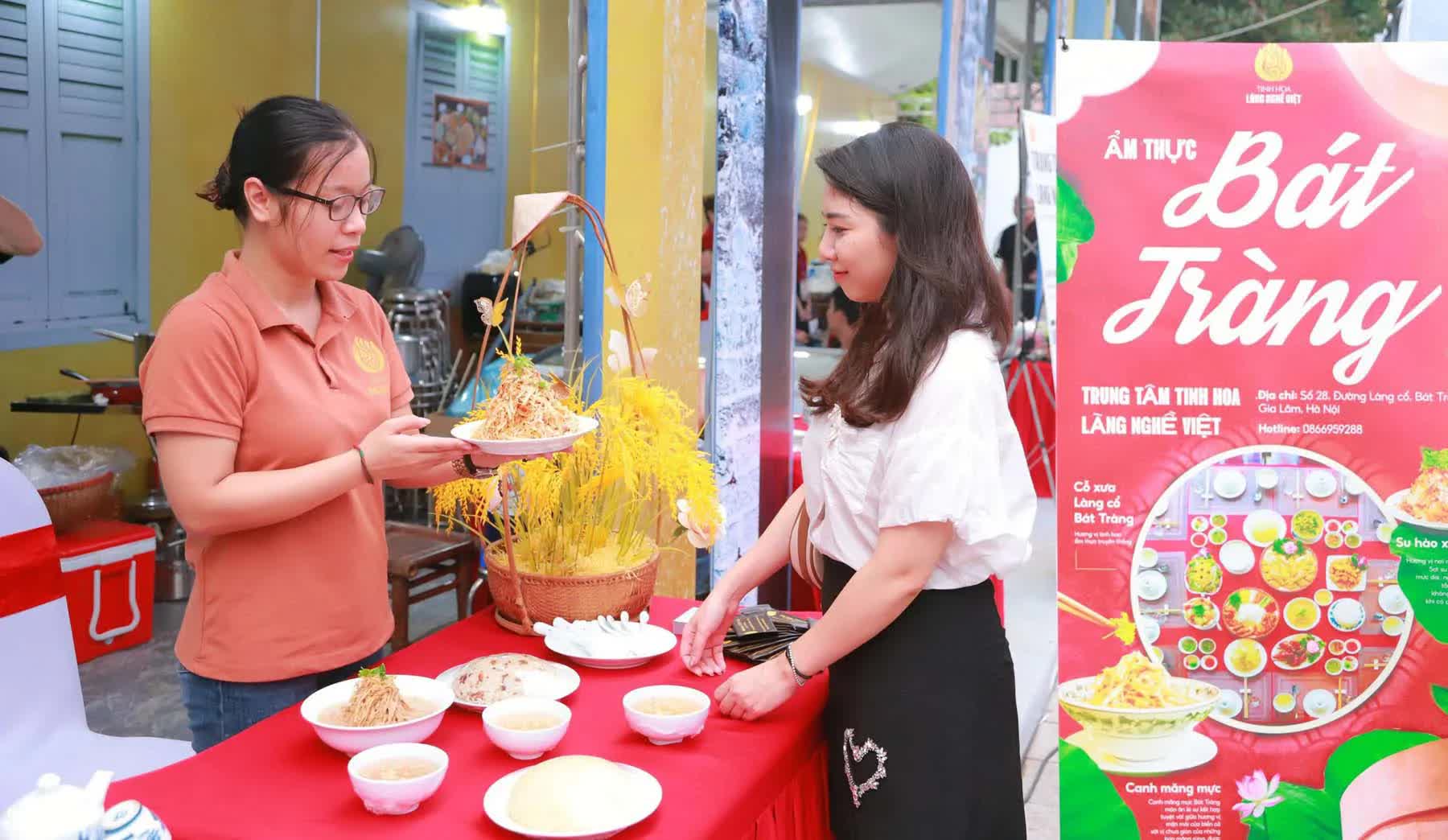 Tìm hướng đưa ẩm thực đường phố Hà Nội trở thành sản phẩm du lịch hấp dẫn - Ảnh 2.