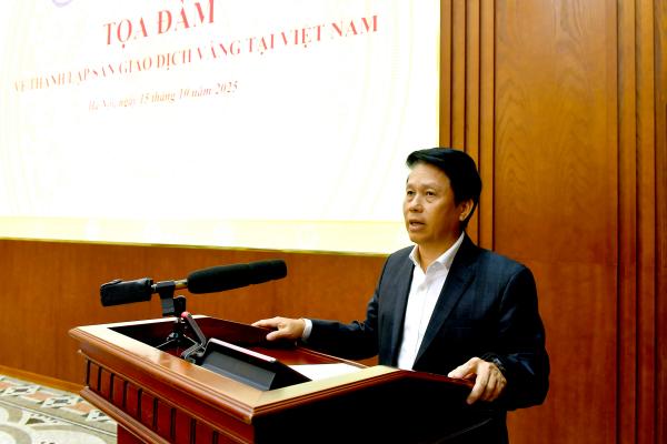 Zástupce guvernéra Vietnamské státní banky Pham Tien Dung