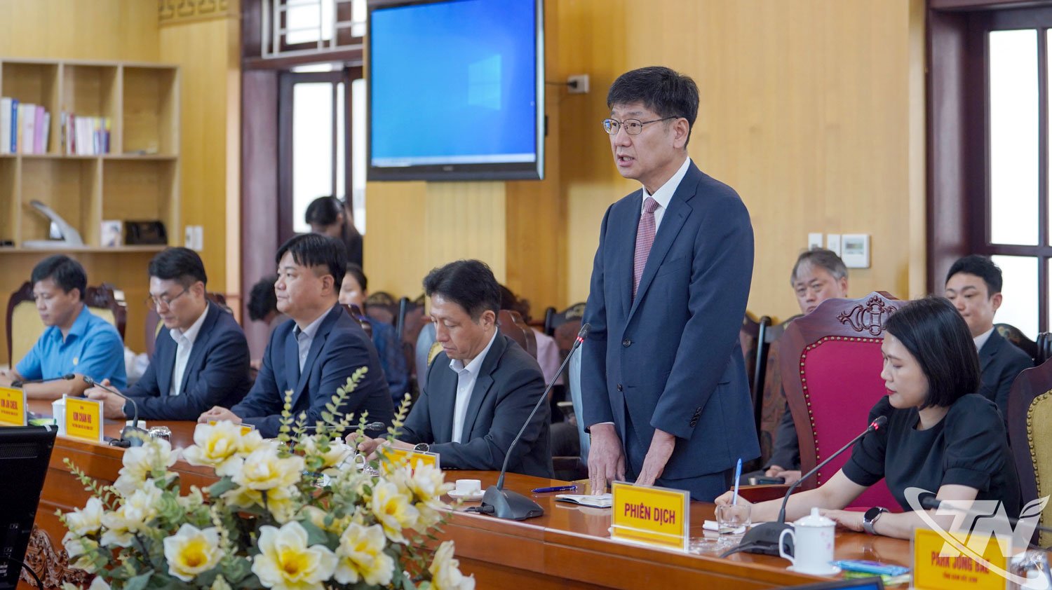 サムスン・ベトナムのナ・キ・ホン社長は、タイグエン省における嵐11号による被害と、嵐後の地域における風通しについて深くお見舞い申し上げます。