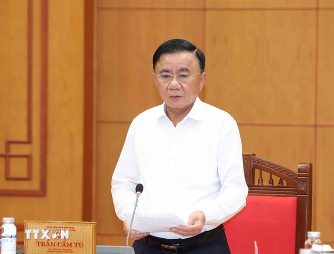 ttxvn-thuong-truc-ban-bi-thu-giao-ban-ban-dang-2.jpg