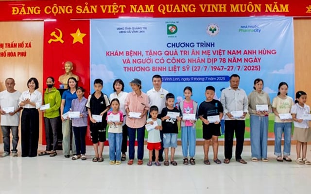 From the concerns of Pharmacity CEO to the journey 'Doctor Tour - Health Festival' - Photo 2. Từ nỗi trăn trở của CEO Pharmacity đến hành trình ‘Doctor Tour - Ngày hội sức khoẻ’ - Ảnh 2.