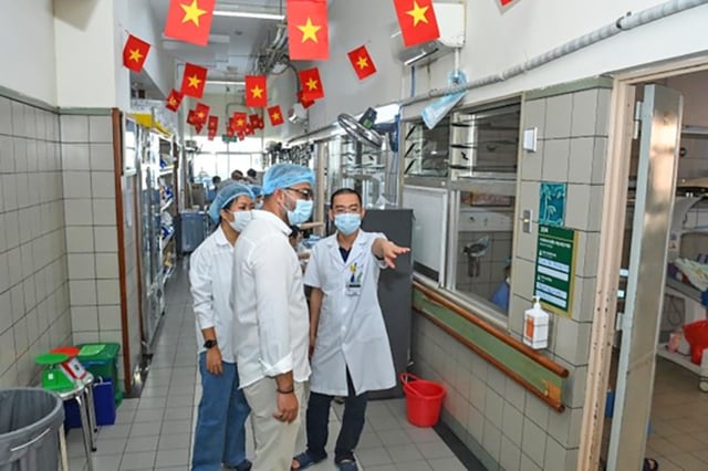 From the concerns of Pharmacity CEO to the journey 'Doctor Tour - Health Festival' - Photo 5. Từ nỗi trăn trở của CEO Pharmacity đến hành trình ‘Doctor Tour - Ngày hội sức khoẻ’ - Ảnh 5.