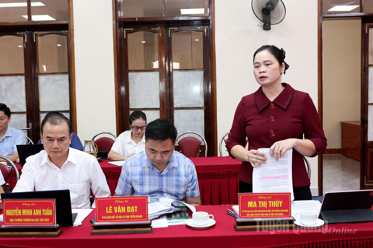 Auf der Arbeitssitzung sprach Genossin Ma Thi Thuy, Mitglied des Parteivorstands der Provinz und stellvertretende Leiterin der Provinzdelegation der Abgeordneten der Nationalversammlung.