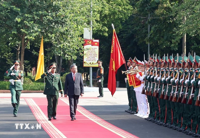 ttxvn-tong-bi-thu-to-lam-du-le-ky-niem-80-nam-ngay-truyen-thong-luc-luong-vu-trang-quan-khu-1-8343310-3.jpg