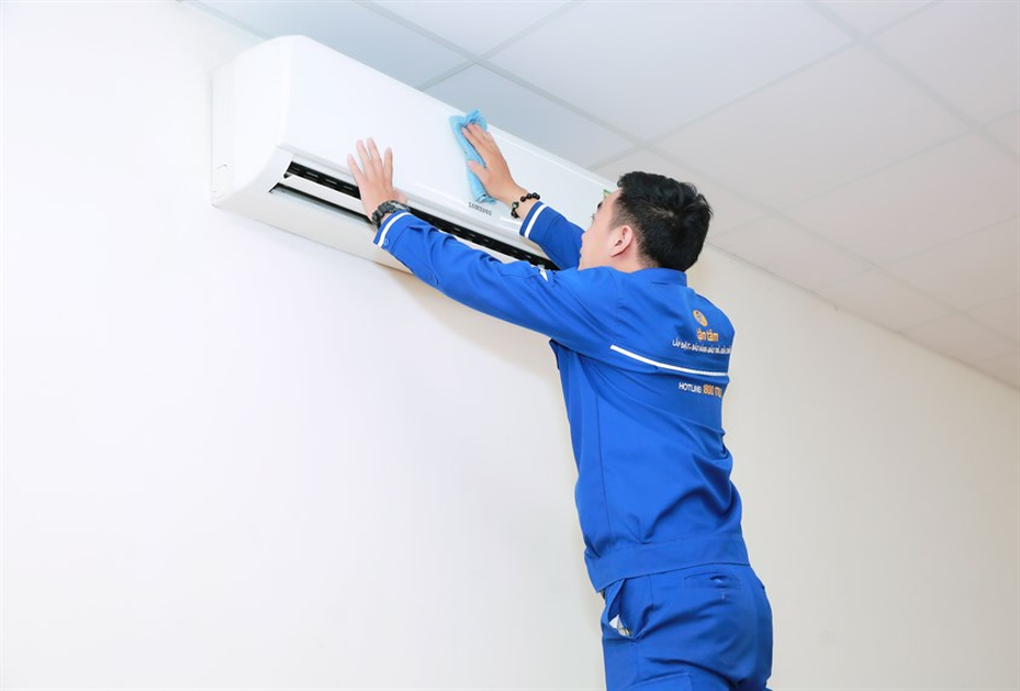 Sắm máy lạnh trái mùa tại Điện máy Xanh: Giá giảm sâu, nhiều quà tặng - 3
