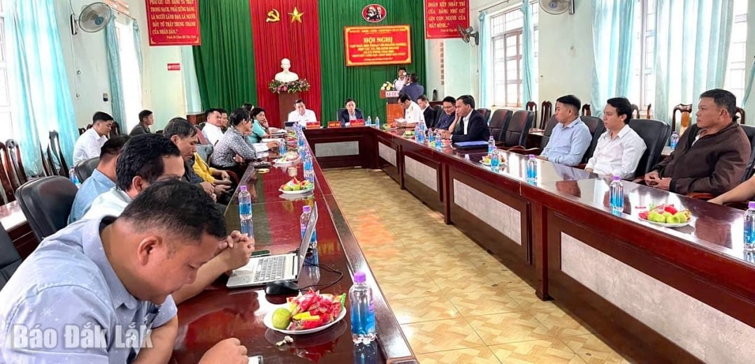 Delegates attending the meeting.