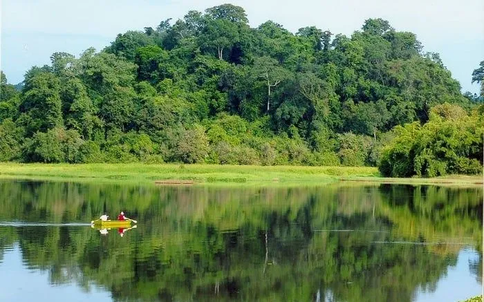 អ្នកបញ្ចេញឧស្ម័នធំ ៗ បានចាប់ផ្តើមដំណើរការស្តុកឧស្ម័នផ្ទះកញ្ចក់។ Cơ sở phát thải lớn đã bắt đầu thực hiện kiểm kê khí nhà kính