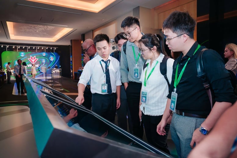 VPBankS IPO: Ecosystem resonance, accelerating breakthrough - Photo 2. VPBankS IPO: Cộng hưởng hệ sinh thái, tăng tốc bứt phá- Ảnh 2.
