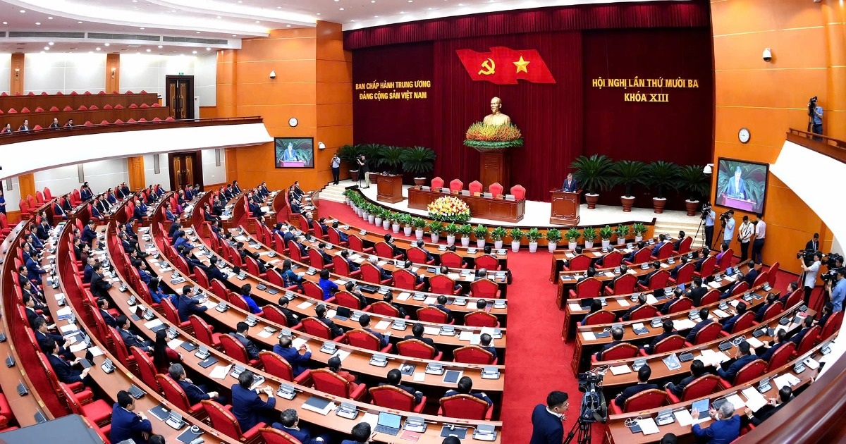 Nhân sự để Trung ương xem xét bầu Tổng Bí thư do Bộ Chính trị giới thiệu