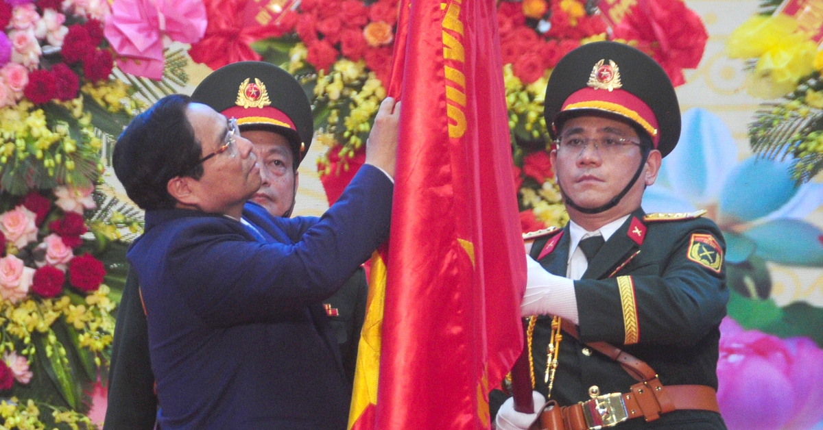 Thủ tướng Phạm Minh Chính: Quân khu 5 phải nắm chắc địa bàn, ngăn nguy cơ từ sớm, từ xa