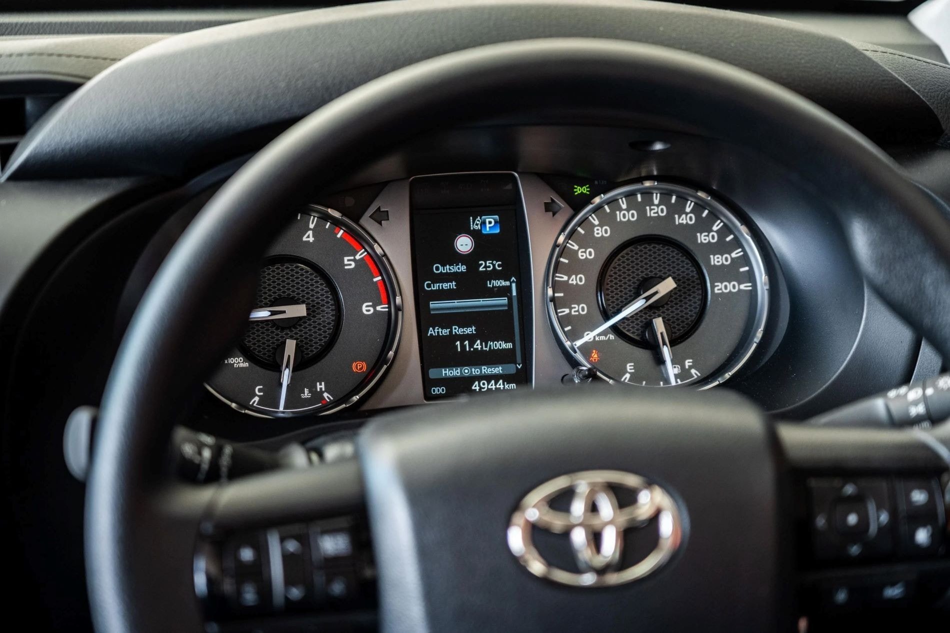 Enthüllung des Innenraums der kommenden neuen Generation des Toyota Hilux 2026