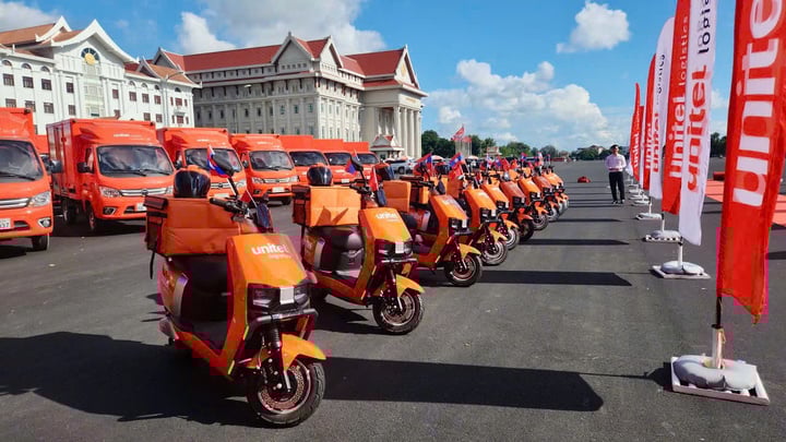 Đội xe Unitel Logistics ra mắt tại Lào. (Nguồn: Viettel)