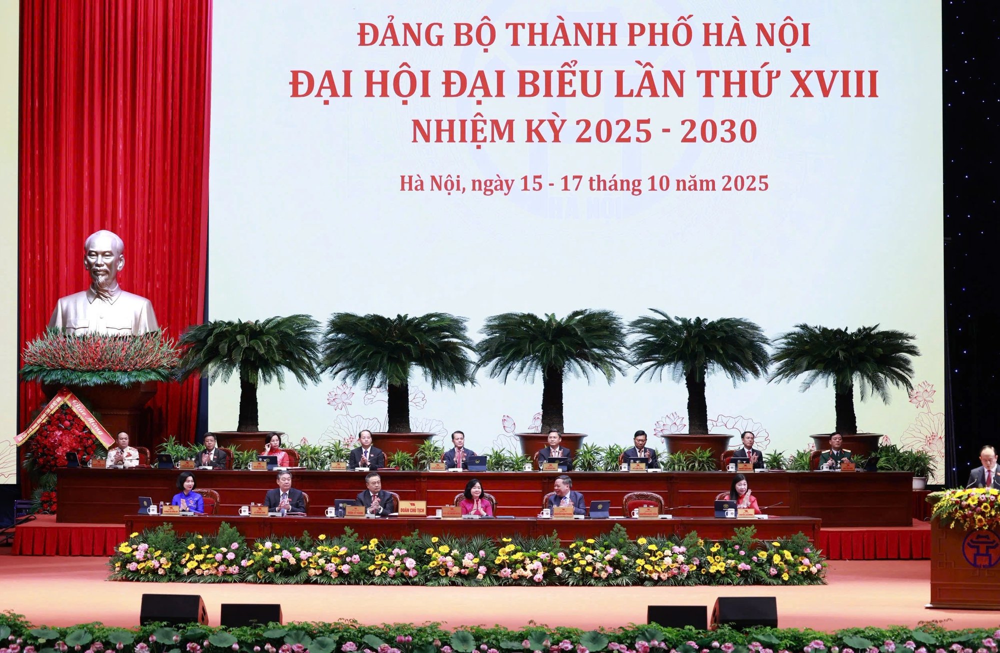 Danh sách Ban Thường vụ Thành ủy Hà Nội khóa XVIII, nhiệm kỳ 2025 - 2030- Ảnh 1.