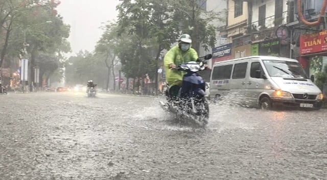 ภาคกลางเตรียมรับมือฝนตกหนัก 10 วันข้างหน้า