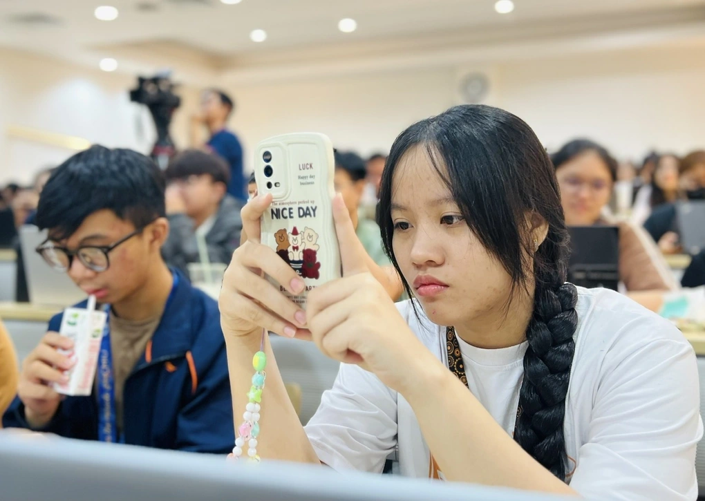 Tiến sĩ lý giải nguyên nhân lạm phát sinh viên tốt nghiệp bằng giỏi - 1