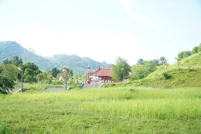 ទស្សនាអាសនៈនៃស្ថានសួគ៌និងផែនដី - ដែលជាកន្លែងដែលស្ថានសួគ៌បានផ្តល់ Thăm đàn tế trời đất - nơi trời trao 'xã tắc' cho nhà Tây Sơn- Ảnh 3.