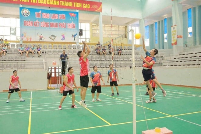 Lạng Sơn đẩy mạnh Xã hội hóa để phát triển phong trào TDTT - Ảnh 1.