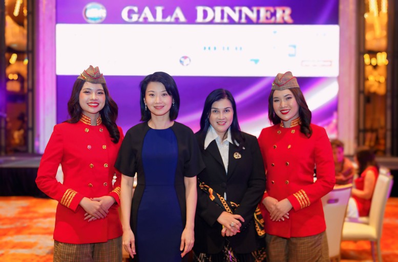 Vietjet: Розширення прав і можливостей жінок є основою сталого розвитку - Фото 1. Vietjet: Trao quyền cho phụ nữ là nền tảng của phát triển bền vững- Ảnh 1.