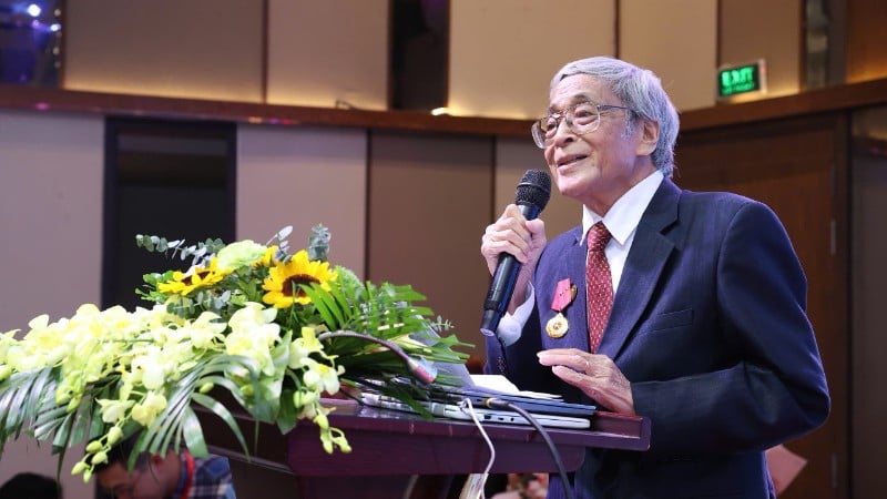Auf der Konferenz sprach Außerordentlicher Professor Dr. Tran Trong Hai, Präsident der Vietnam Rehabilitation Association.