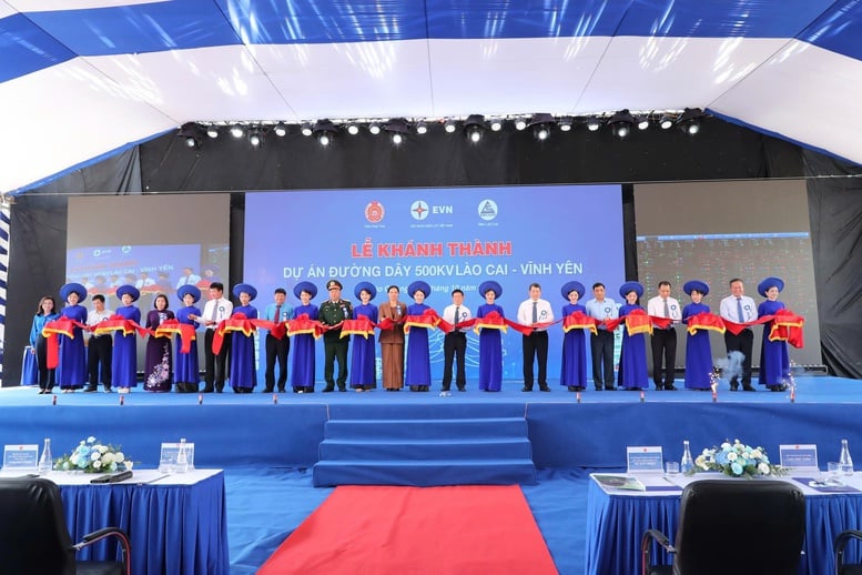 Đường dây 500 kV Lào Cai - Vĩnh Yên: Biểu tượng mới của ý chí và trí tuệ ngành điện- Ảnh 1. Đường dây 500 kV Lào Cai - Vĩnh Yên: Biểu tượng mới của ý chí và trí tuệ ngành điện- Ảnh 1.