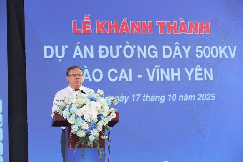 Đường dây 500 kV Lào Cai - Vĩnh Yên: Biểu tượng mới của ý chí và trí tuệ ngành điện- Ảnh 2. Đường dây 500 kV Lào Cai - Vĩnh Yên: Biểu tượng mới của ý chí và trí tuệ ngành điện- Ảnh 2.
