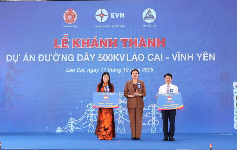 Đường dây 500 kV Lào Cai - Vĩnh Yên: Biểu tượng mới của ý chí và trí tuệ ngành điện- Ảnh 4. Đường dây 500 kV Lào Cai - Vĩnh Yên: Biểu tượng mới của ý chí và trí tuệ ngành điện- Ảnh 4.