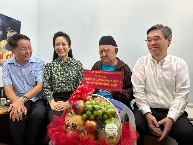 TP HCM tri ân văn nghệ sĩ tiêu biểu - Ảnh 2.