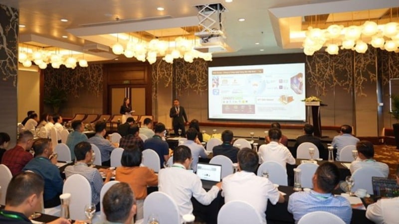 Quang cảnh hội thảo “Thúc đẩy cách mạng số trong doanh nghiệp bảo hiểm và chứng khoán với AI và dữ liệu thông minh”.