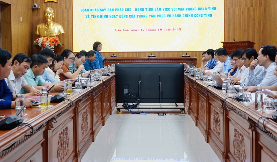 trung-tam-phuc-vu-hcc-1.jpg