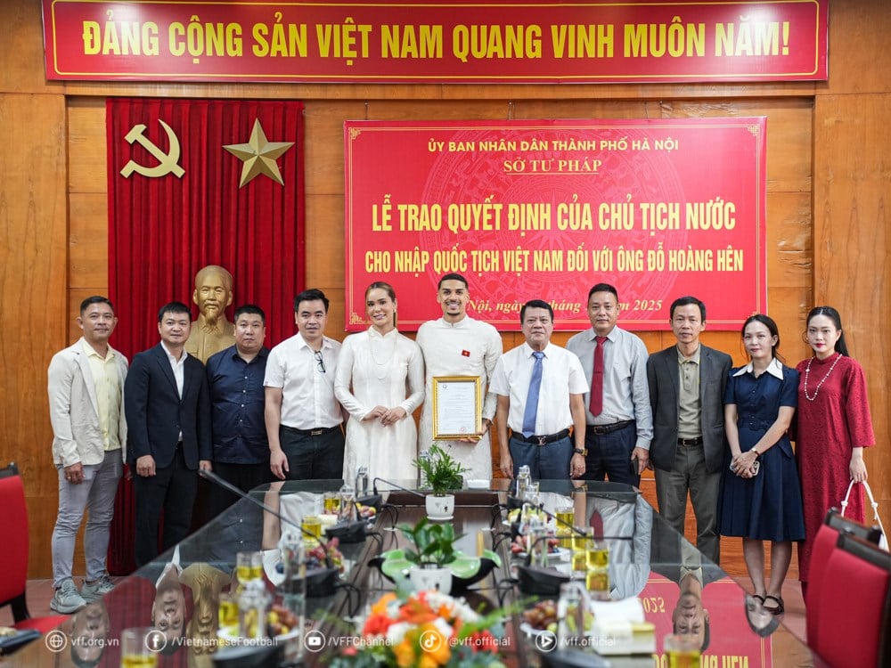 Naturalizovaný hráč Do Hoang Hen se chce zapojit do vietnamského fotbalu - foto 4
