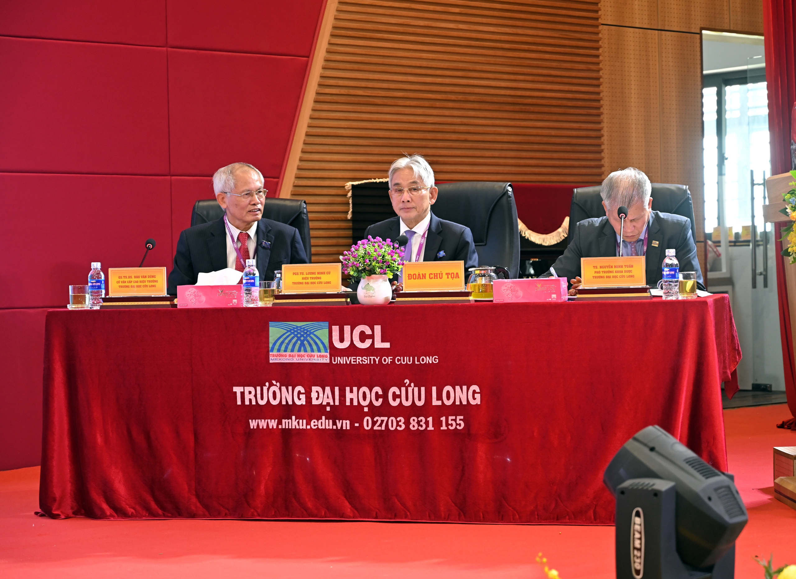 500 nhà khoa học và 2.000 đại biểu tham dự hội thảo khoa học do Trường ĐH Cửu Long tổ chức - Ảnh 2.