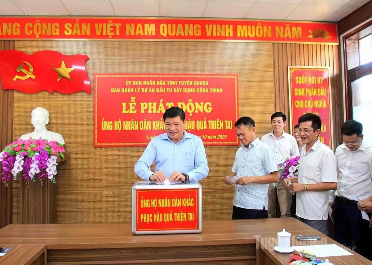 Pegawai, penjawat awam dan pekerja Lembaga Pengurusan Projek Pelaburan Pembinaan Wilayah dan 11 lembaga pengurusan wilayah gabungan menyumbang.