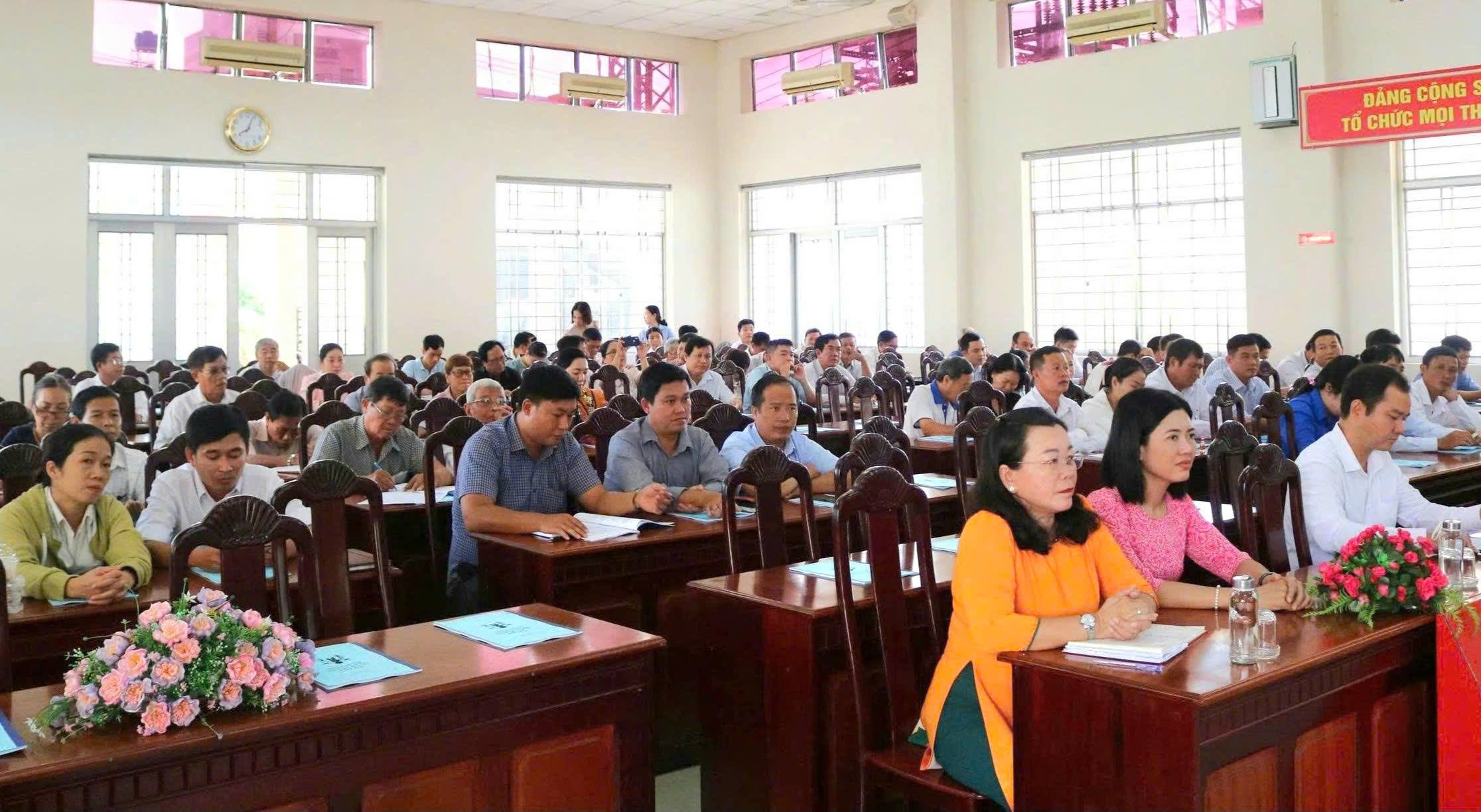 ພາສາອັງກິດ: ຂ່າວ
