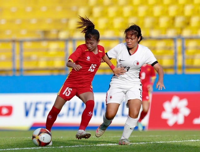 U.17 Vietnam besegrade Hongkong dramatiskt och vann utmärkt biljetten till den asiatiska finalen: VFF gav en bonus - Foto 1. U.17 Việt Nam thắng kịch tính Hồng Kông, xuất sắc giành vé VCK châu Á: VFF thưởng nóng- Ảnh 1.