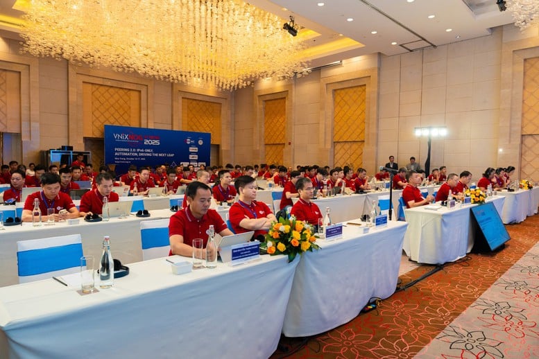 Desenvolvendo a infraestrutura de Internet do Vietnã de forma inteligente, segura e sustentável - Foto 1. Đưa hạ tầng Internet Việt Nam phát triển thông minh, an toàn, bền vững- Ảnh 1.
