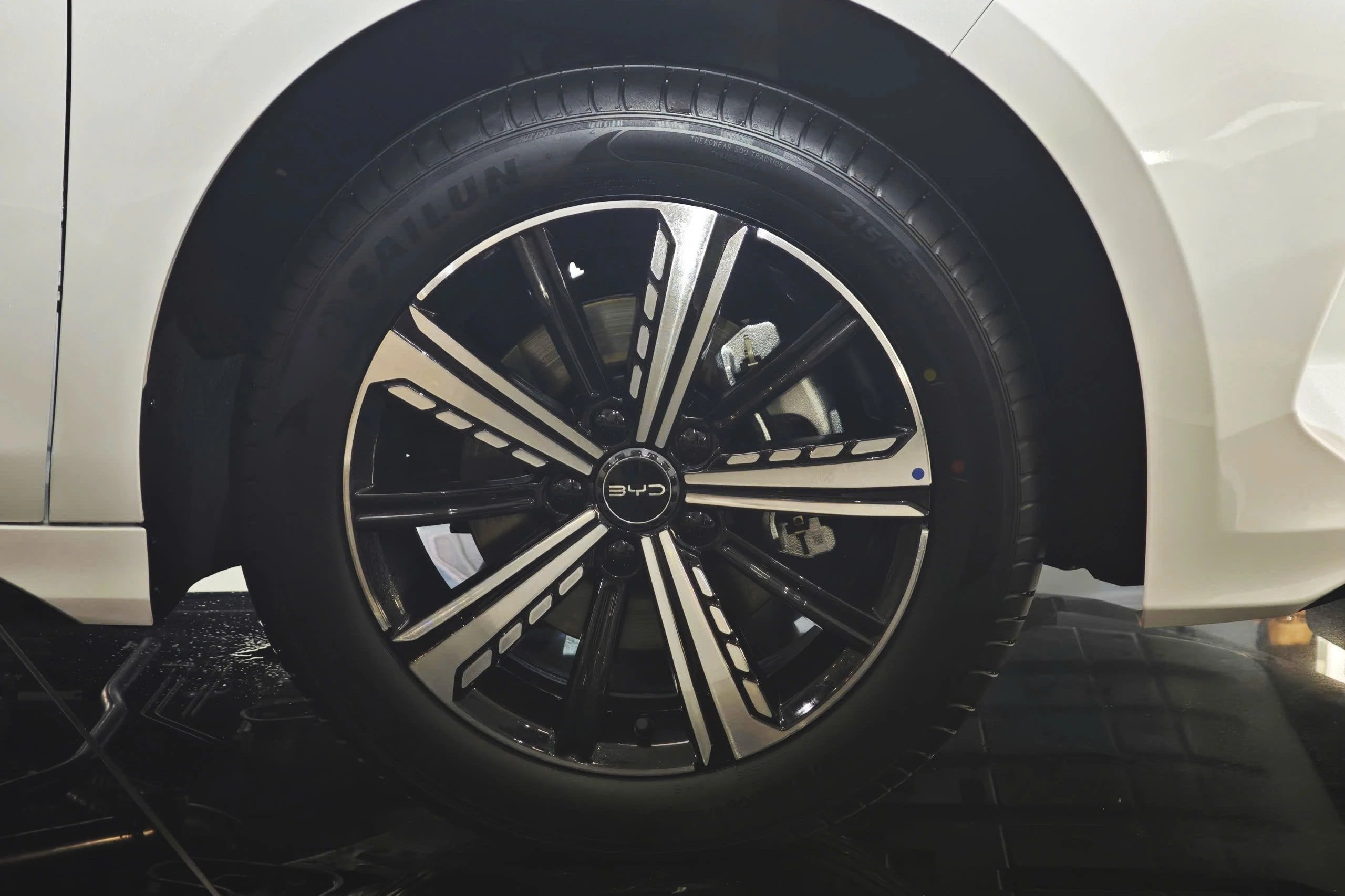 BYD Seal 5 PHEV ອ້າຍ 8