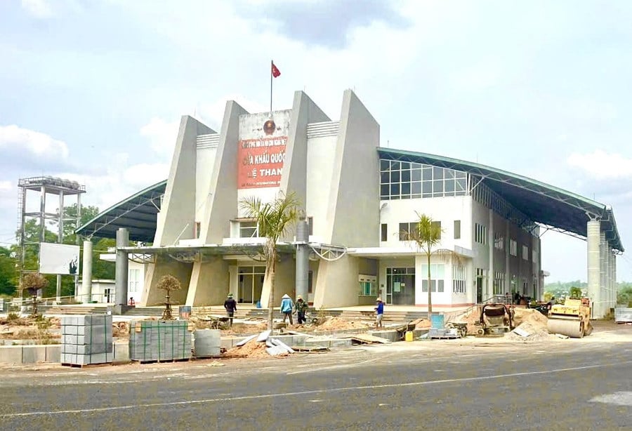 cua-khau-quoc-te.jpg