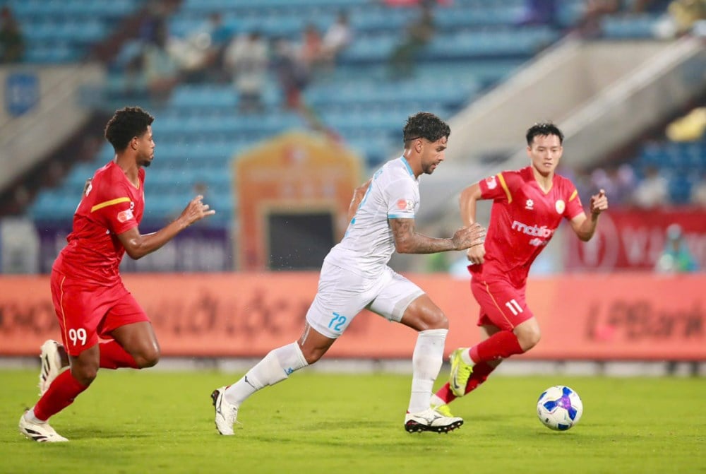 មតិលើការប្រកួត Nam Dinh vs Becamex TP.HCM ម៉ោង 6:00 p.m. ថ្ងៃទី 18 ខែតុលា: ឱកាសល្អសម្រាប់ជើងឯក - រូបថត 2