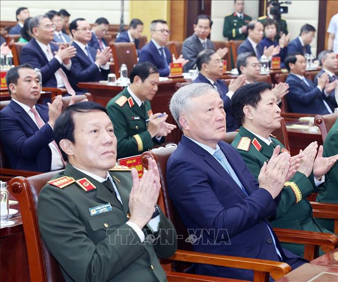 ចំណងជើងរូបថត