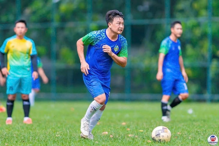 Giải bóng đá công nhân, viên chức Việt Nam 2025: Anh tài xế đưa đội Sacombank lên ngôi - Ảnh 1. sacombank - Ảnh 1.