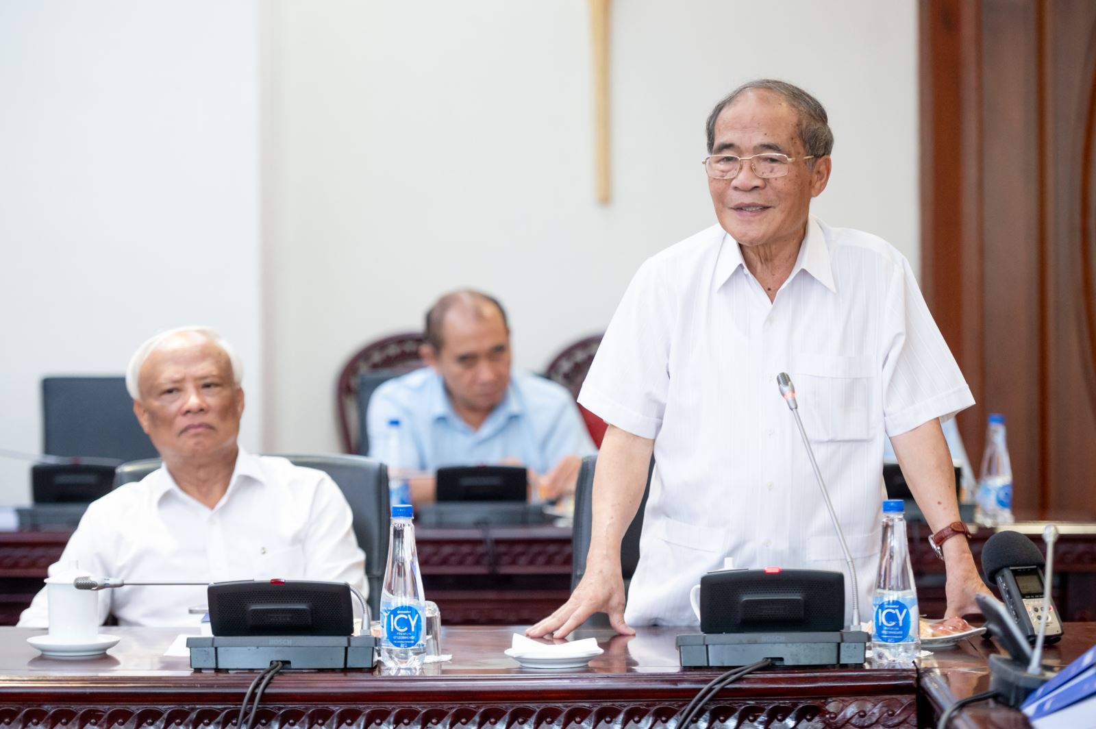 ចំណងជើងរូបថត