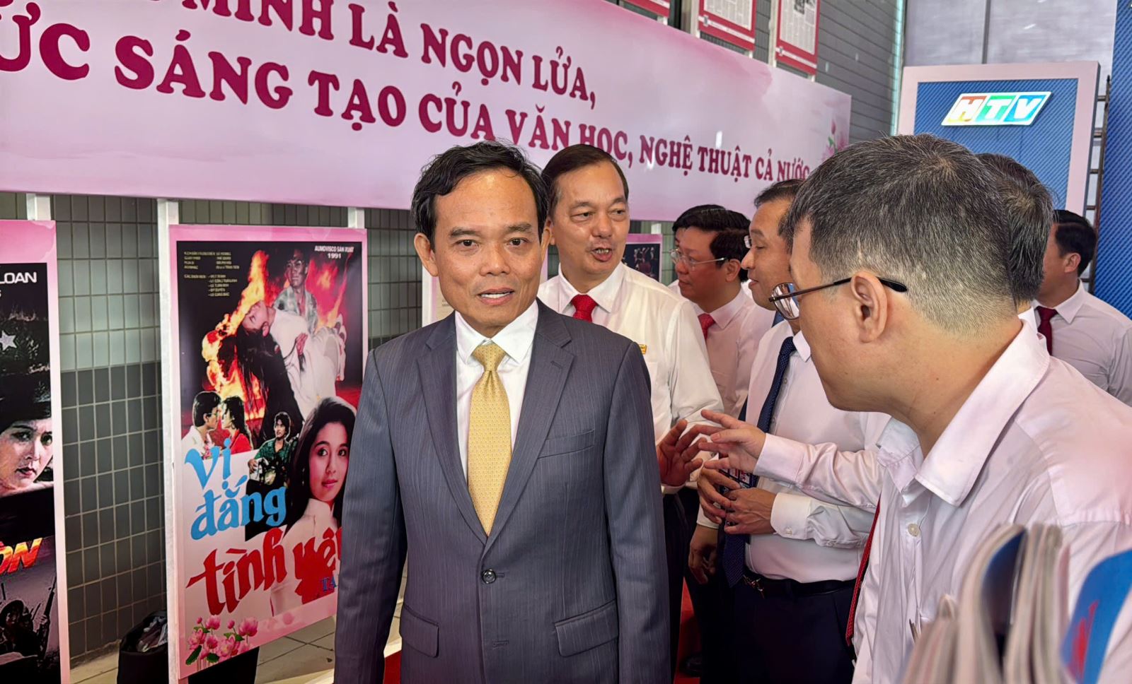 ចំណងជើងរូបថត