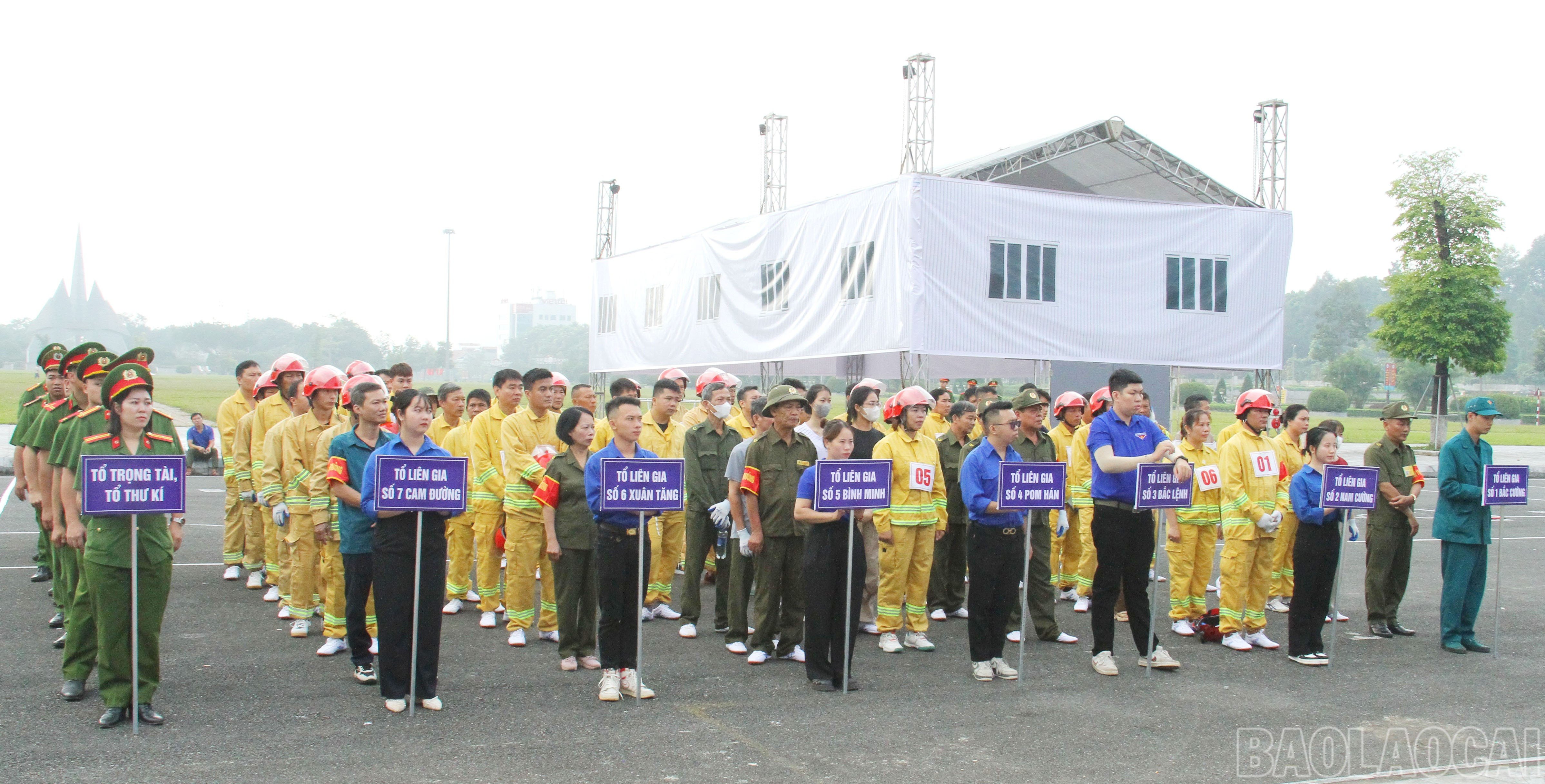 baolaocai-br_7-doi-thi-dai-dien-cho-cac-to-lien-gia.jpg