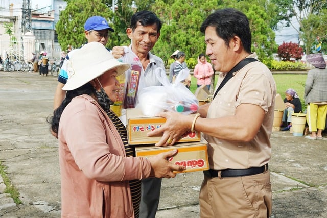 Hơi ấm trao tay - nơi yêu thương nảy mầm - Ảnh 6.